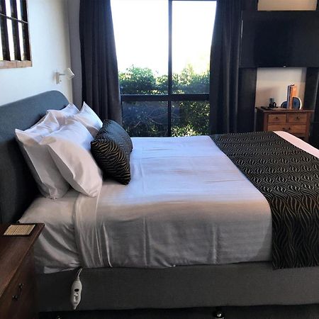 Storm Bay B&B White Beach Номер фото
