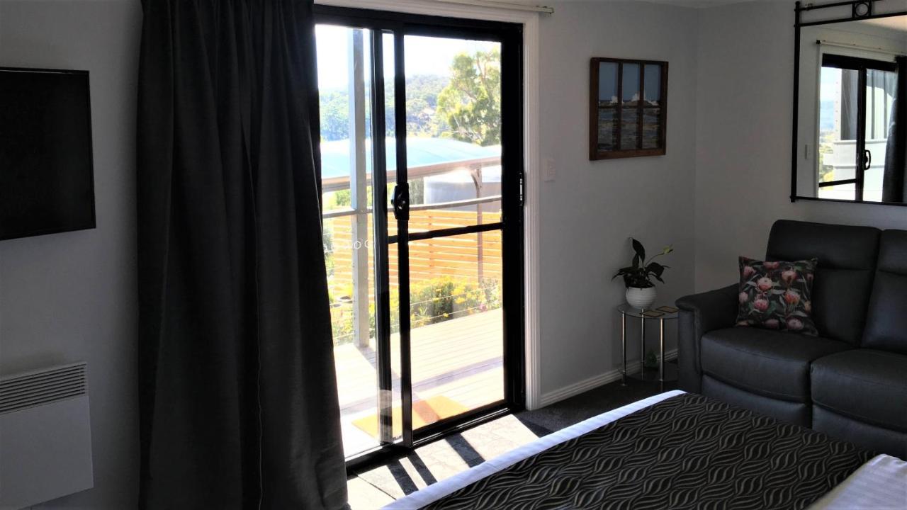 Storm Bay B&B White Beach Екстер'єр фото